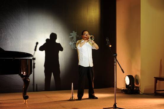 尉曉榕“青山缺”展覽主題音樂會舉辦(圖4) 尉曉榕“青山缺”展覽主題音樂會舉辦(圖4)